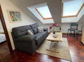 Apartamento Virgen de Guía para 3-4 personas, hótel í Ribadesella