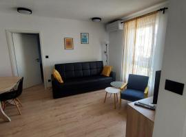 Cute Apartment Marla Art close to Center