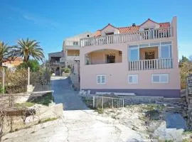 Apartments with a parking space Sumartin, Brac - 24131