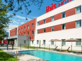 Ibis Saint-Genis-Pouilly Genève – hotel w mieście Saint-Genis-Pouilly