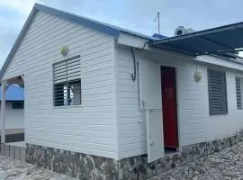 Bungalow accueillant à Saint-François, 45 m² avec terrasse