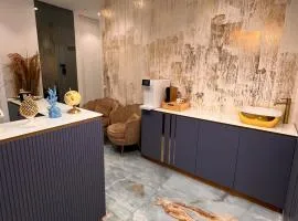 Suite 14