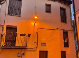 Casa Mass&oacute;, holiday home in Anserall