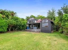Lakeside Villa - Lake Rotoiti Holiday Home