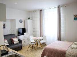 Studio z widokiem na rzekę