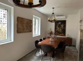 Enyana Family Apartment