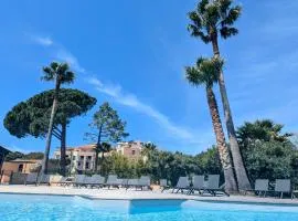 Appart 70m2 avec loggia, piscine à débordement vue mer