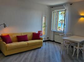 Casa Clelia, esclusivo frontemare a Varazze, hotel in Varazze