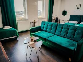 Hotel Świt، فندق في كراكوف
