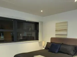 1room in shared 2 bedroom apartment R2