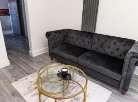 Spacious 2 Bedroom Retreat in Redcar near beach with parking