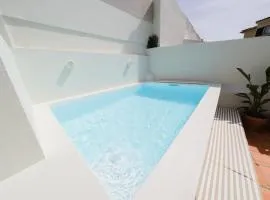 Zu s House Private pool near the Beach