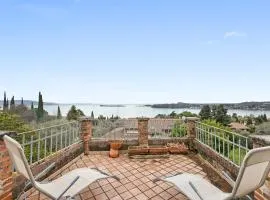 Teseo House - Lake View - Happy Rentals