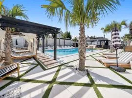 Luxury Pool oasis 2 houses 6 BR 5 BA close to 30A kids paradise