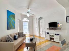 Dominicus Castillo Paradise, &mu;έ&rho;&omicron;&sigmaf; &gamma;&iota;&alpha; &nu;&alpha; &mu;&epsilon;ί&nu;&epsilon;&tau;&epsilon; &sigma;&epsilon; La Laguna