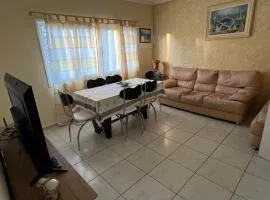 Guarujá enseada a 50 metros da praia