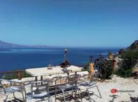 apartment over the sea Private place to swim