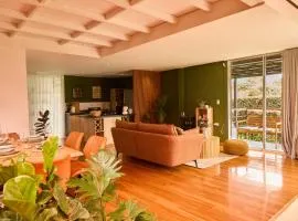 Luxury stay in Medellin 35 min from the airport