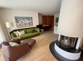 Sleek Mountain Escape, Light and Airy