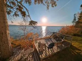 Crosby Waterfront Cottage sleeps 8 family beach 1dog Acadia
