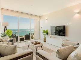 MAREA New 2 BDR Beachfront by Casa Paraíso