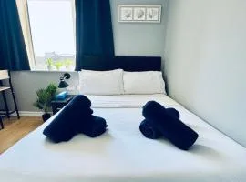 Unique Studio Flat in City 1111