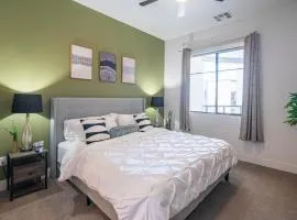 Live, Work, Indulge Your High-End Home Office Away from Home- G4004