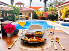 Las Brisas Resort and Villas, resort in Jac&oacute;