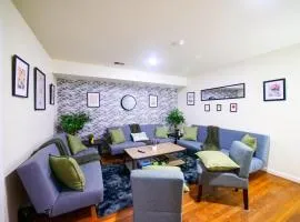 Spacious Apt near NYC 6BR Family-Friendly & Modern Amenities