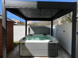 Duće में, होटल Apartment Palm tree