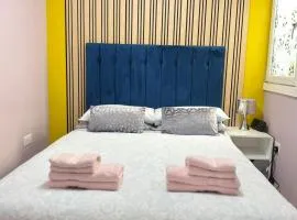 Penlea ~ 1 bedroom Flat with Harbour view