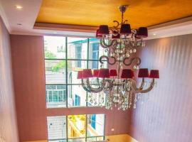 Linghang Business Hotel, hotel i Yibin