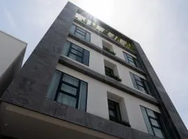 Delamar Hotel