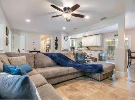 Modern, Fully Upgraded Home with BBQ and Firepit!