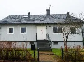 Premium Workers Home Near Volvo