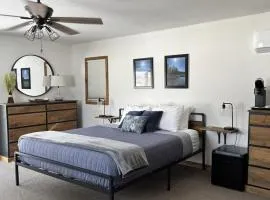 Aqua Aire Inn & Suites