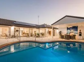 Luxury Mooloolaba Retreat with Spa & Pool