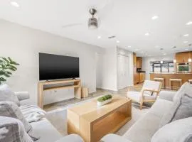 Peachful Pool Home-Close to Beaches and St Pete