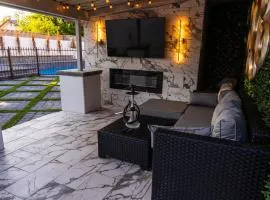 Beautiful and cozy family house pool and barbecue