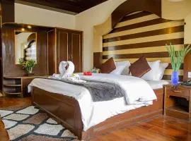 MUSSOORIE HOTEL A B H I N A N D A N near mall road - Best Hotel In Mussoorie