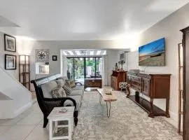 Magnificent Beach Townhome Steps from Atlantic Ave