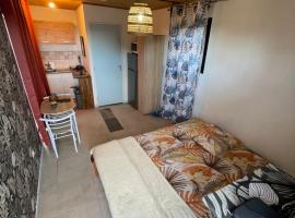 Le petit Cocon "Sainte Anne", hotel v destinaci Saint-Benoît