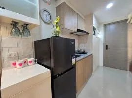 Studio Unit with 4 Fun Bunk Beds