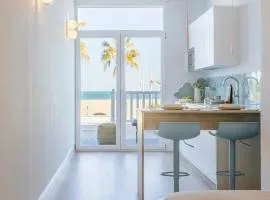 Exclusive beachfront apartment