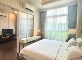 Grand Florida Beachfront Resort Condo, hotel a Na Jomtien