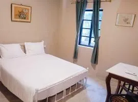 Rest Inn Yaowarat - เรสอินน์ เยาวราช