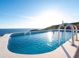 Villa Maris, מלון עם בריכה בלושטיצה