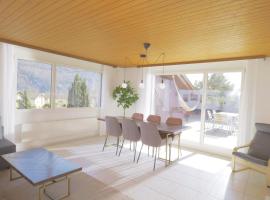 Traumhafte 2,5-Zi-Wohnung mit Sicht auf den See, hotel na praia em Alpnachstad