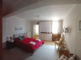 Kallis Apartments
