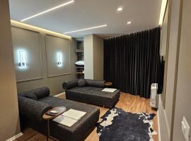 Tirana Apartment 5 Stars, хотел в Kashari